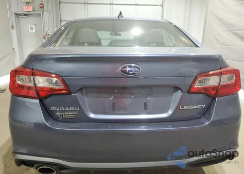 2018 Subaru Legacy 2.5I Premium из США, поврежденный, VIN 4S3BNAC65J3005212